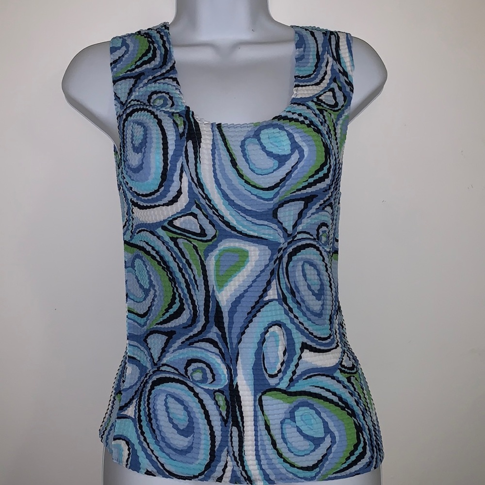 Vintage Funky Swirl Top